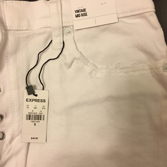 EXPRESS SHORTS NWT SIZE 10 - Picture 4 of 5